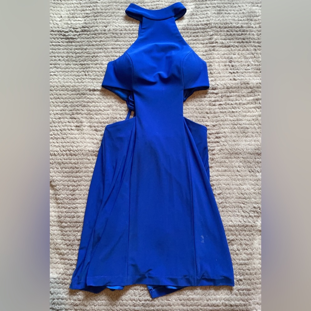 Faviana size 6 blue dress